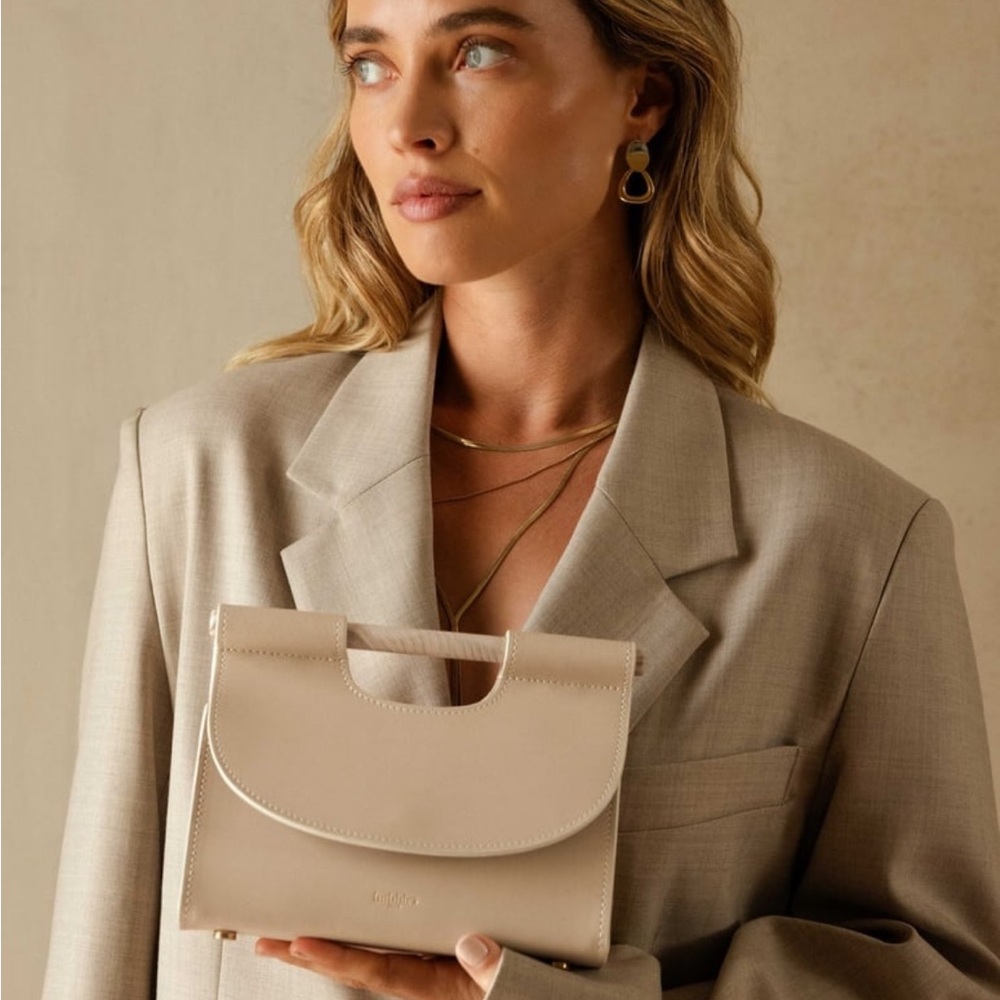 Bobbie’s Ancone Mini - Beige